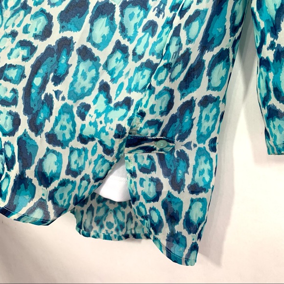 Covington Petite Women's Blue White Aqua V-Neck Button Down 3/4 Sleeve Blouse - Picture 10 of 12